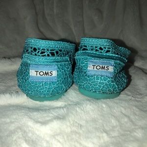 Crochet TOMS